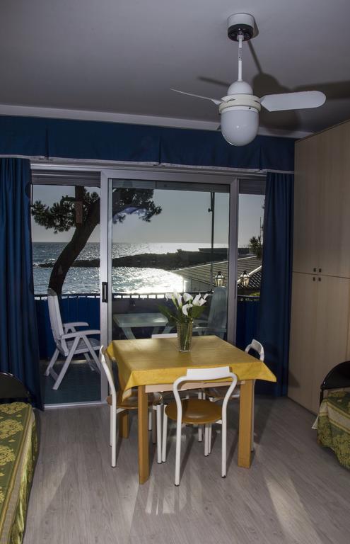 Residence Costa Templada Ventimiglia Habitación foto